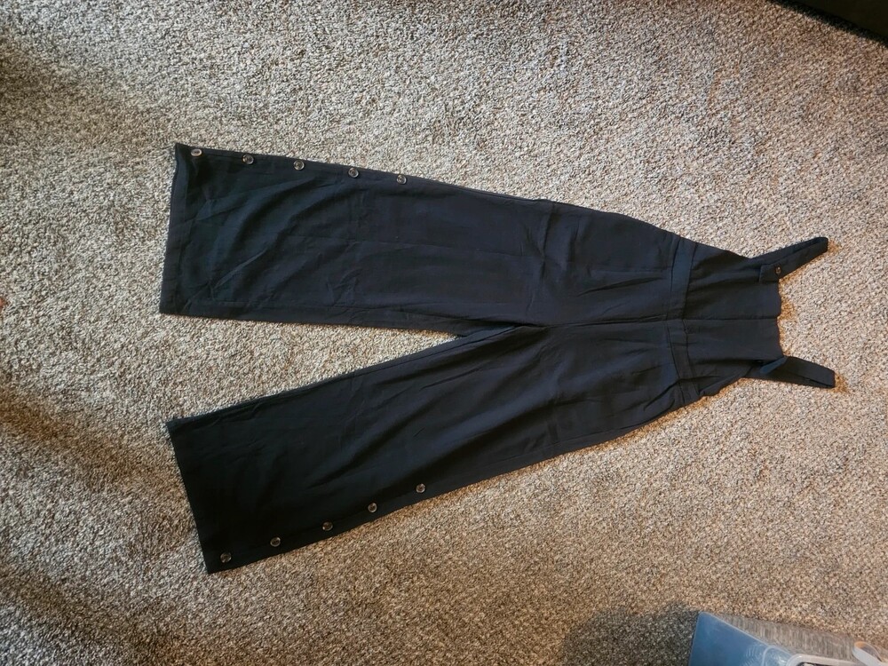 NWOT Black Wide-Leg Overalls Jumpsuit Size M Casual Zipper Back